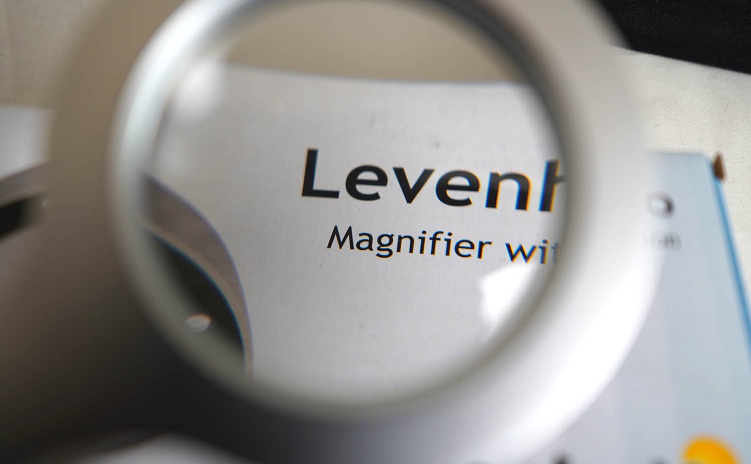 Levenhuk Zeno 500 suurennuslasi 3,5x LED-valolla - Image 7
